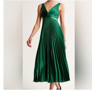 Abercrombie & Fitch Emerald Green Giselle Pleated Cut-Out Maxi Dress XS Formal